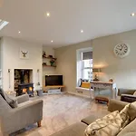 2 Bed In Oc-ds985