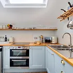 2 Bed In Oc-ds985 Holiday home