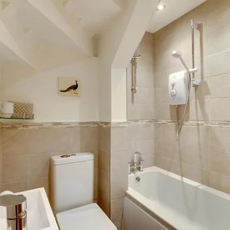 2 Bed In Oc-ds985 Kettlewell